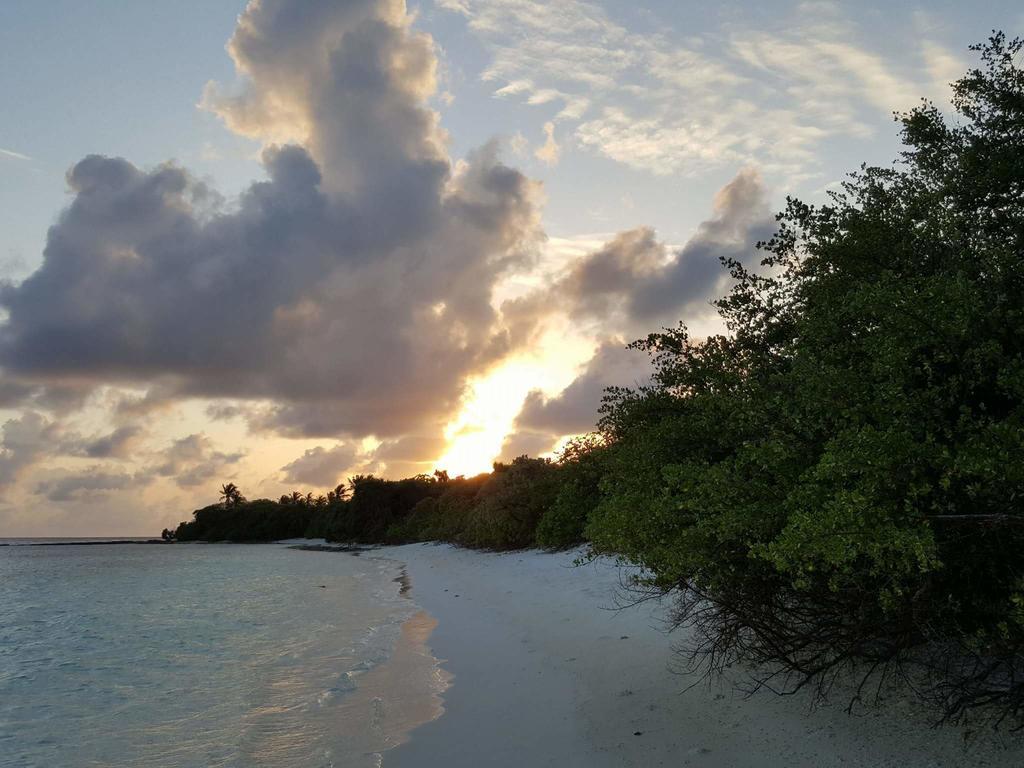 Fulhadhoo Inn 外观 照片